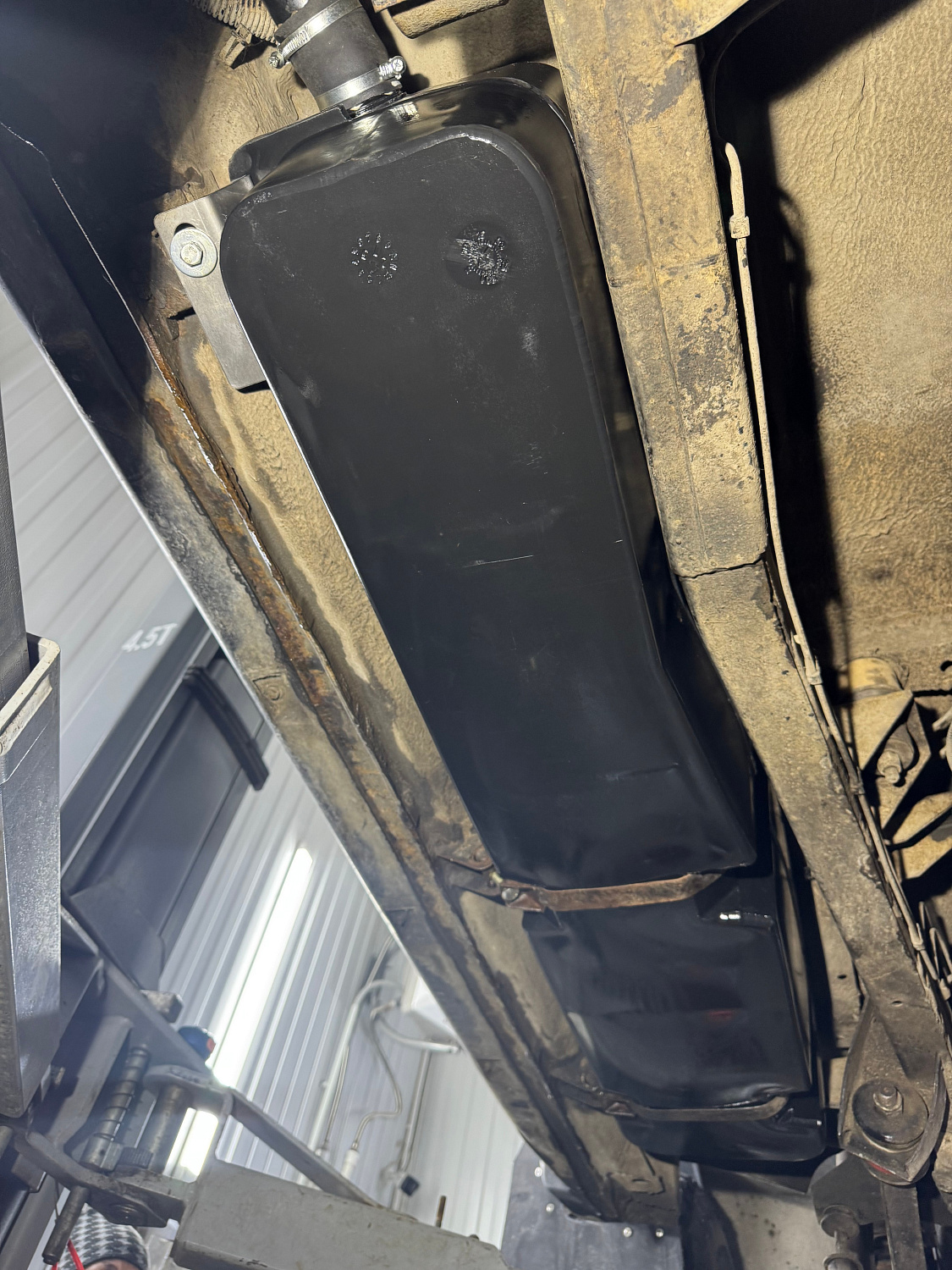 Увеличенный топливный бак Уаз Патриот 62,5 л. Левый (дополнительный) усиленный пластик (bolt-on)