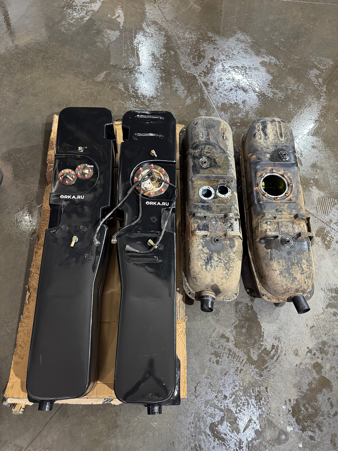 Увеличенный топливный бак Уаз Патриот 62,5 л. Левый (дополнительный) усиленный пластик (bolt-on)