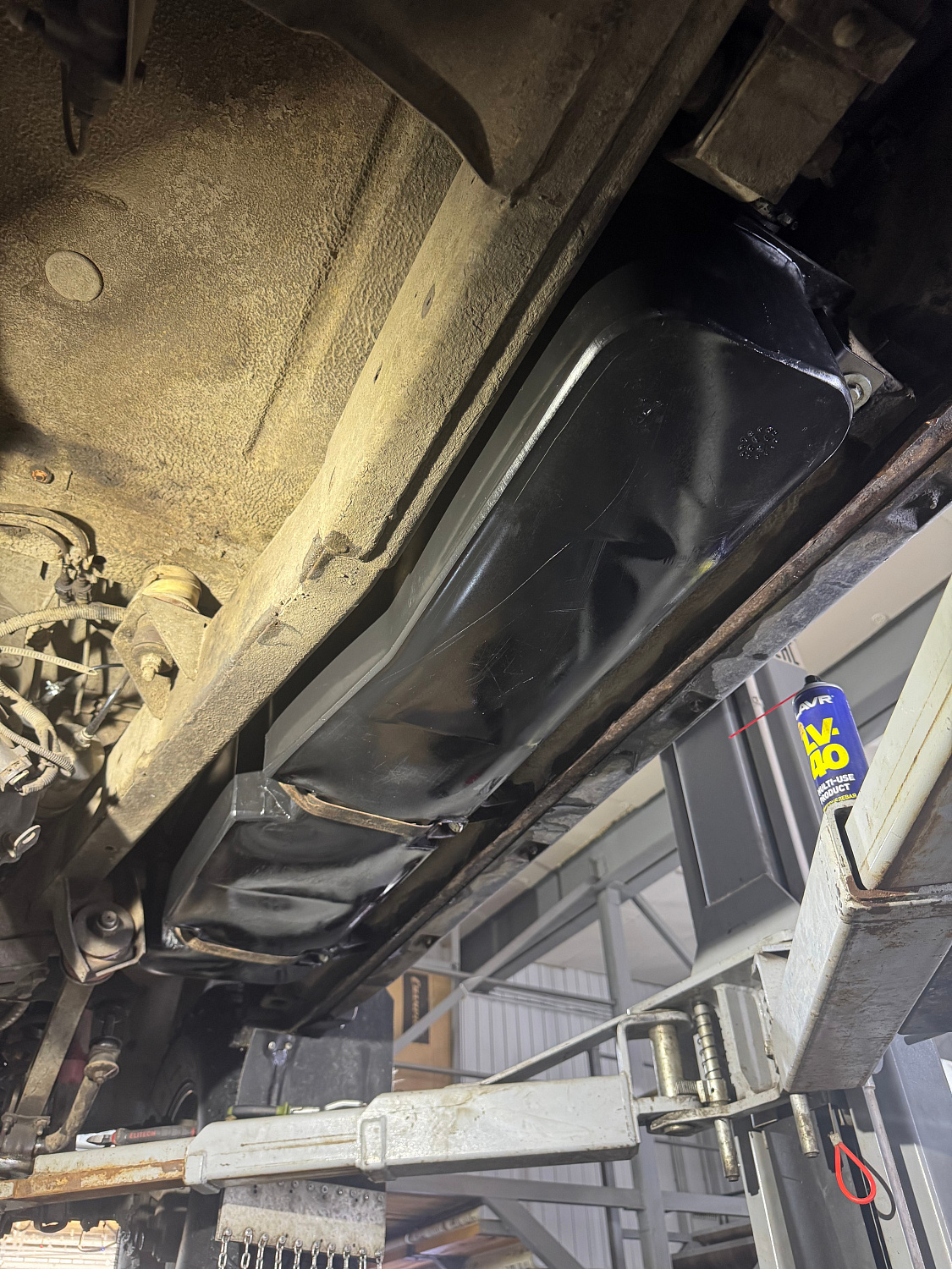 Увеличенный топливный бак Уаз Патриот 62,5 л. Правый (под погружной насос) усиленный пластик (bolt-on)