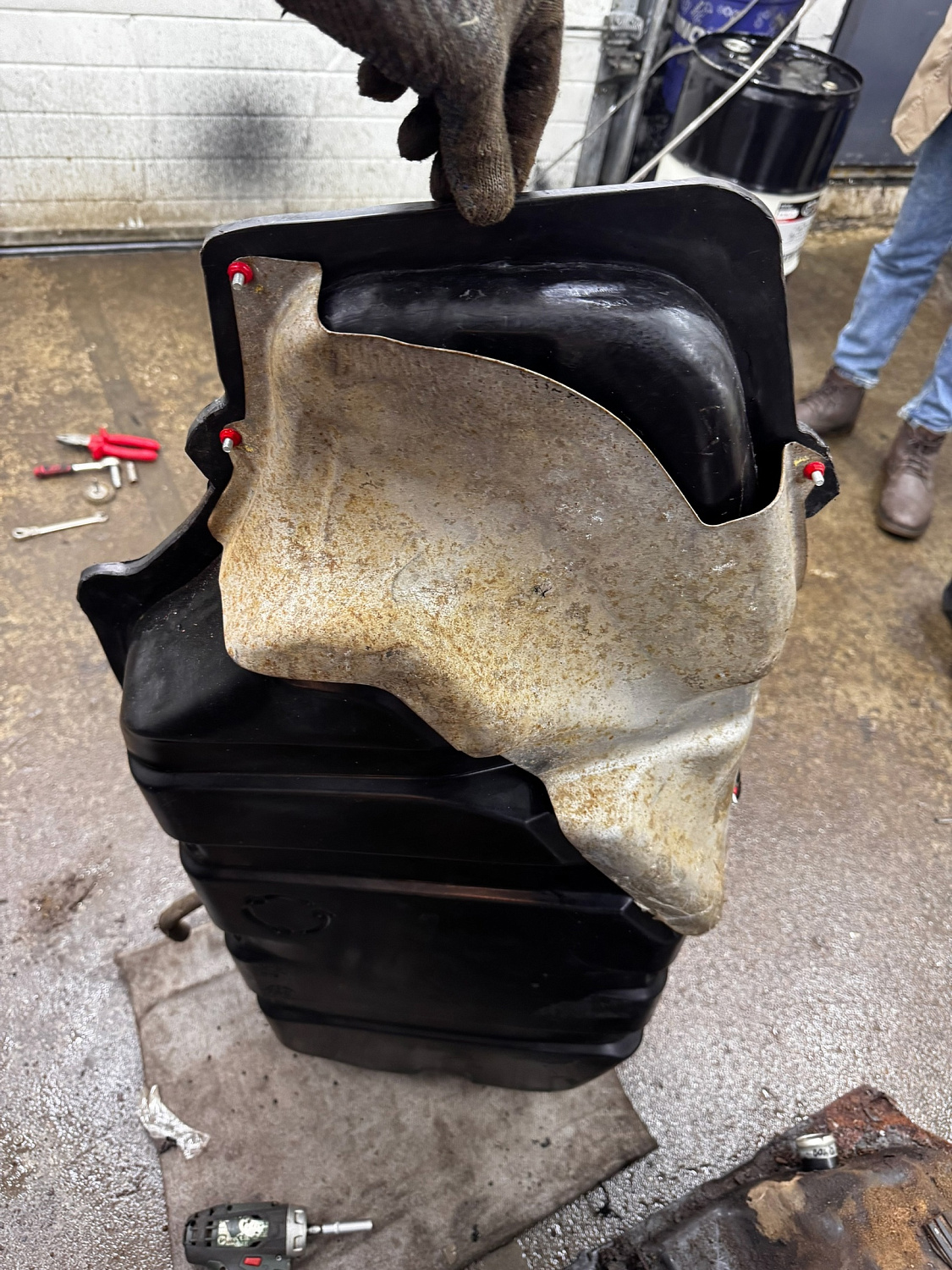 Топливный бак Kia Rio 3 пластик 2011-2017 г.в. (bolt-on)